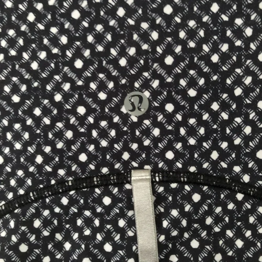 Lululemon Define Jacket Millie Mesh White Black Size 10 Sporty Athletic Outdoor